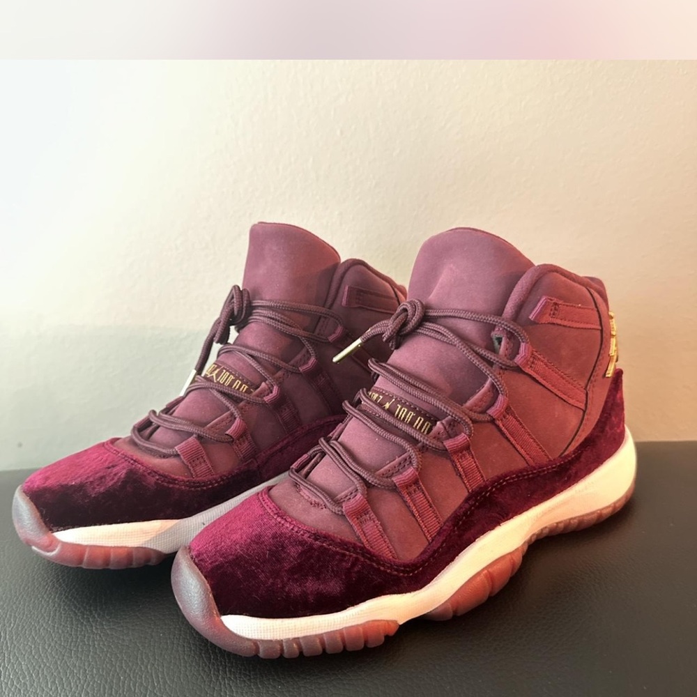 Air Jordan retro GG heiress velvet